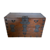 Korean chest