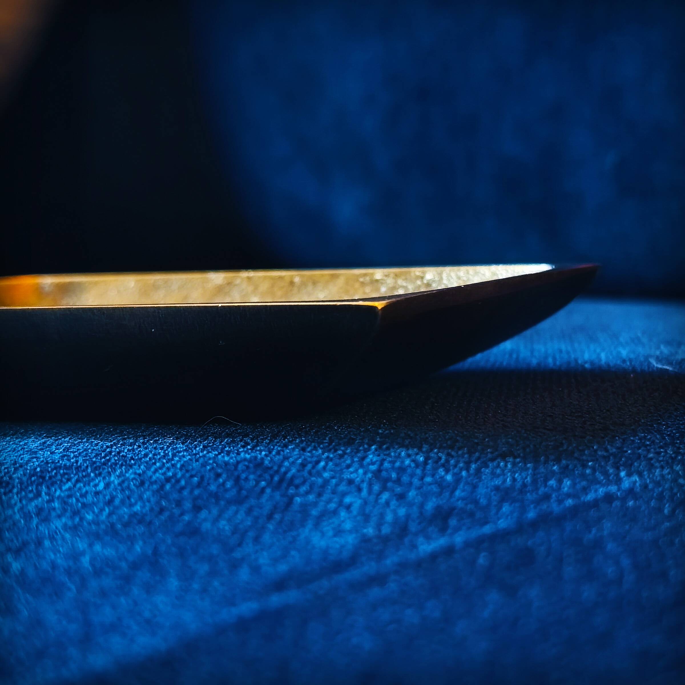Brutalist bronze ashtray by Alfieri Gardone for Lauterbach.
