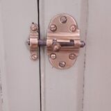 Green Parisian buffet