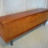 Scandinavian line in Meredew teak