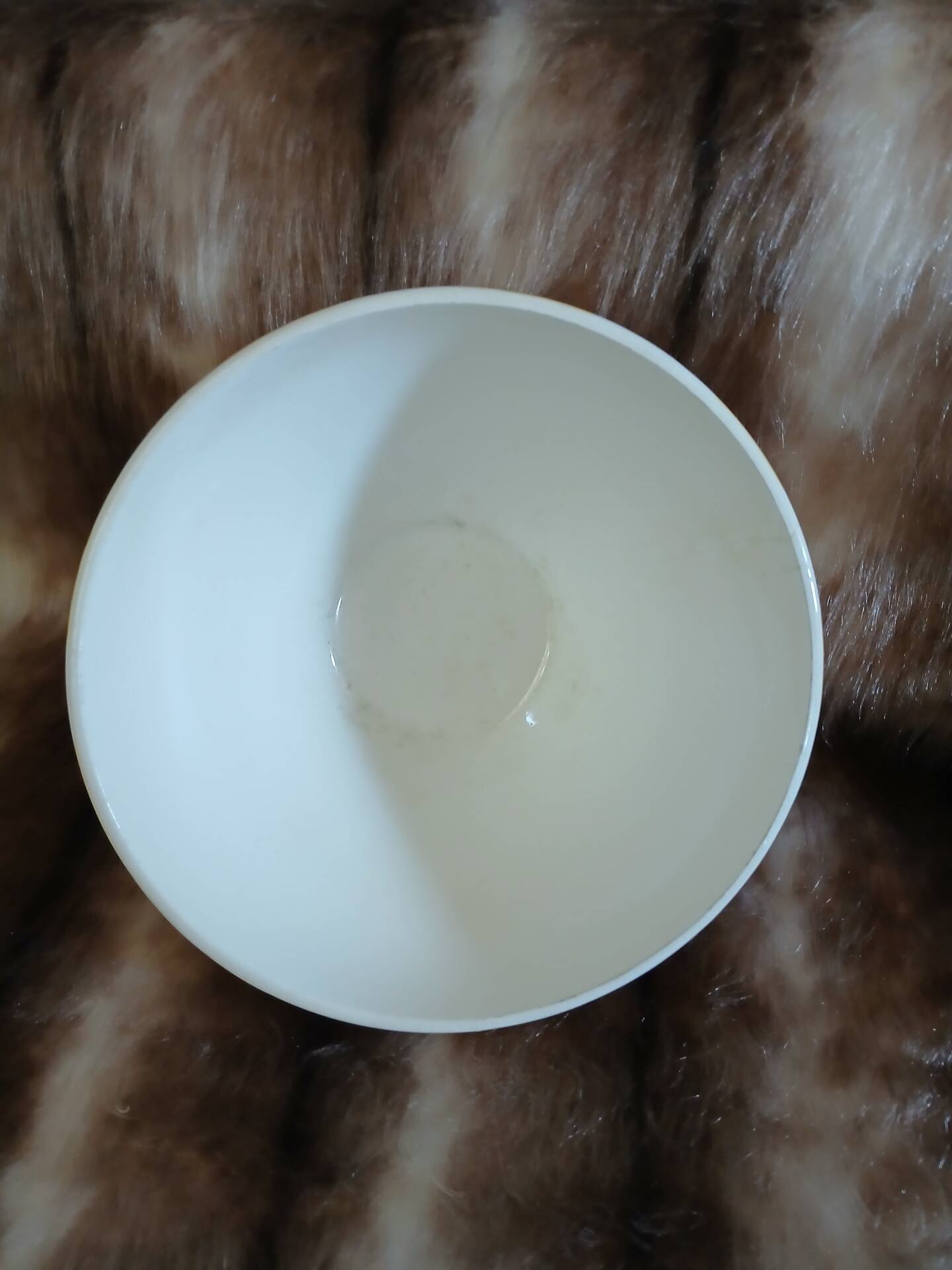 Old Sarreguemines bowl, Scottish pattern.