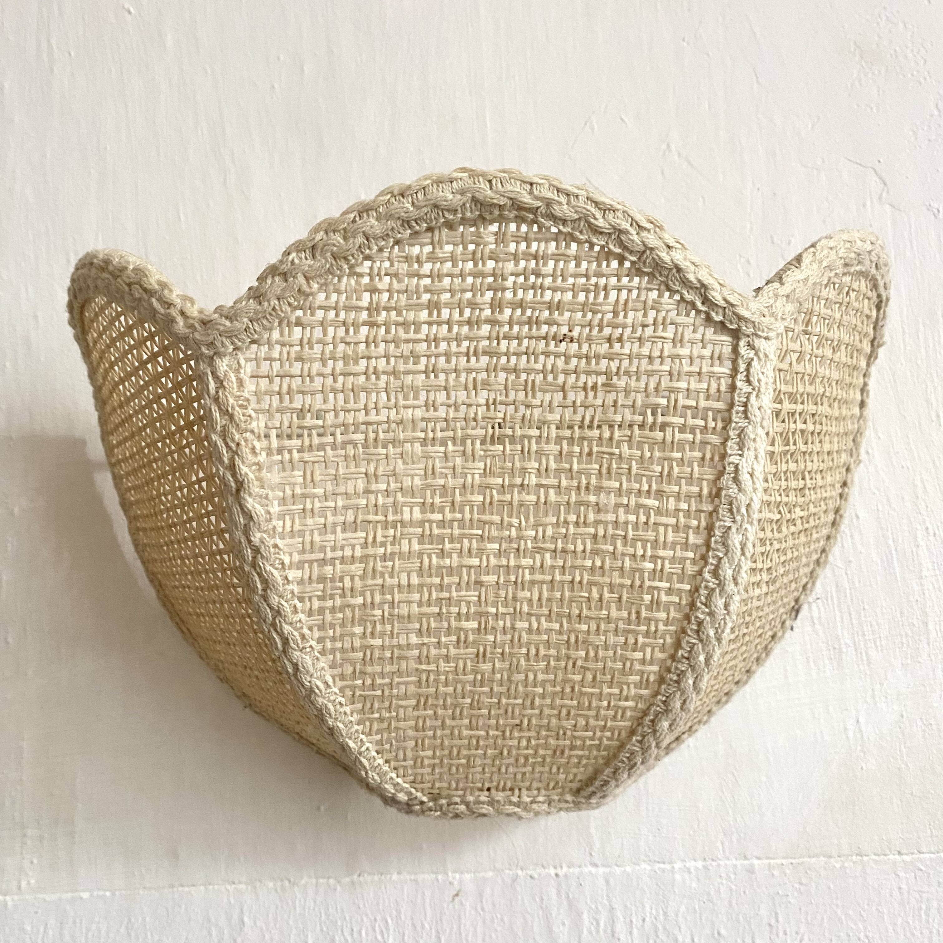 Wall lampshade in natural fiber canework
