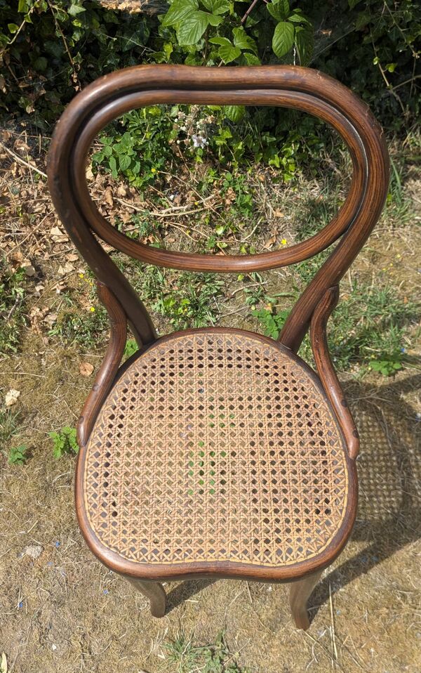 Rare chaise haute cœur Thonet bois courbé