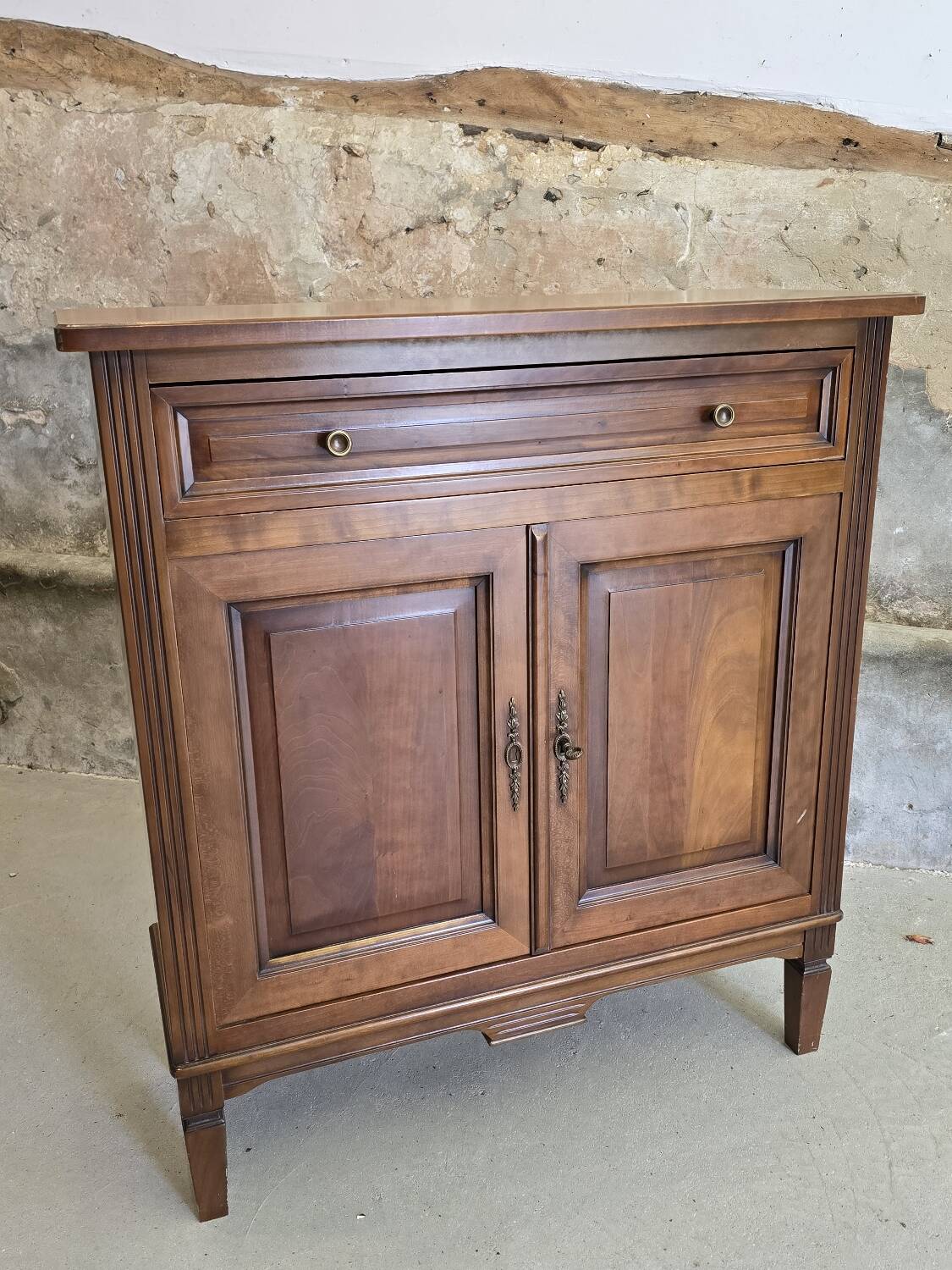 Small Parisian cherry wood buffet cabinet