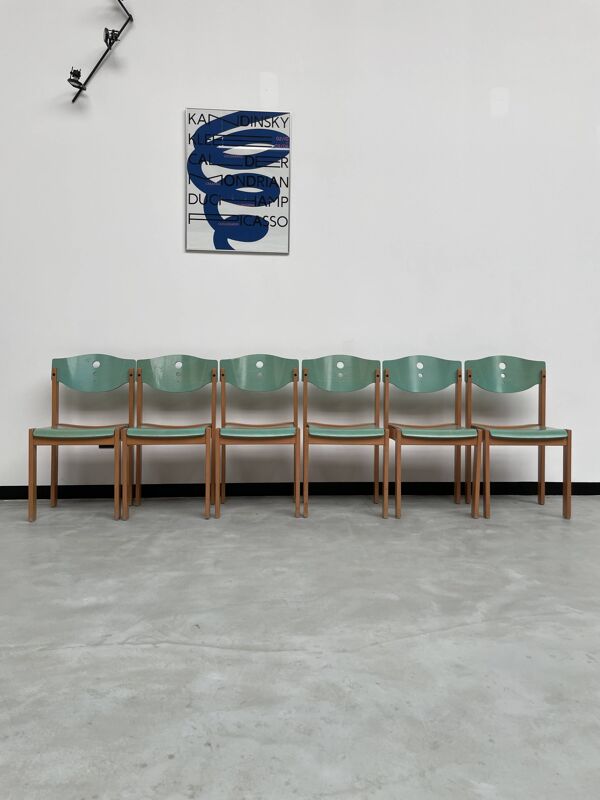 6 chaises de collectivité années 80