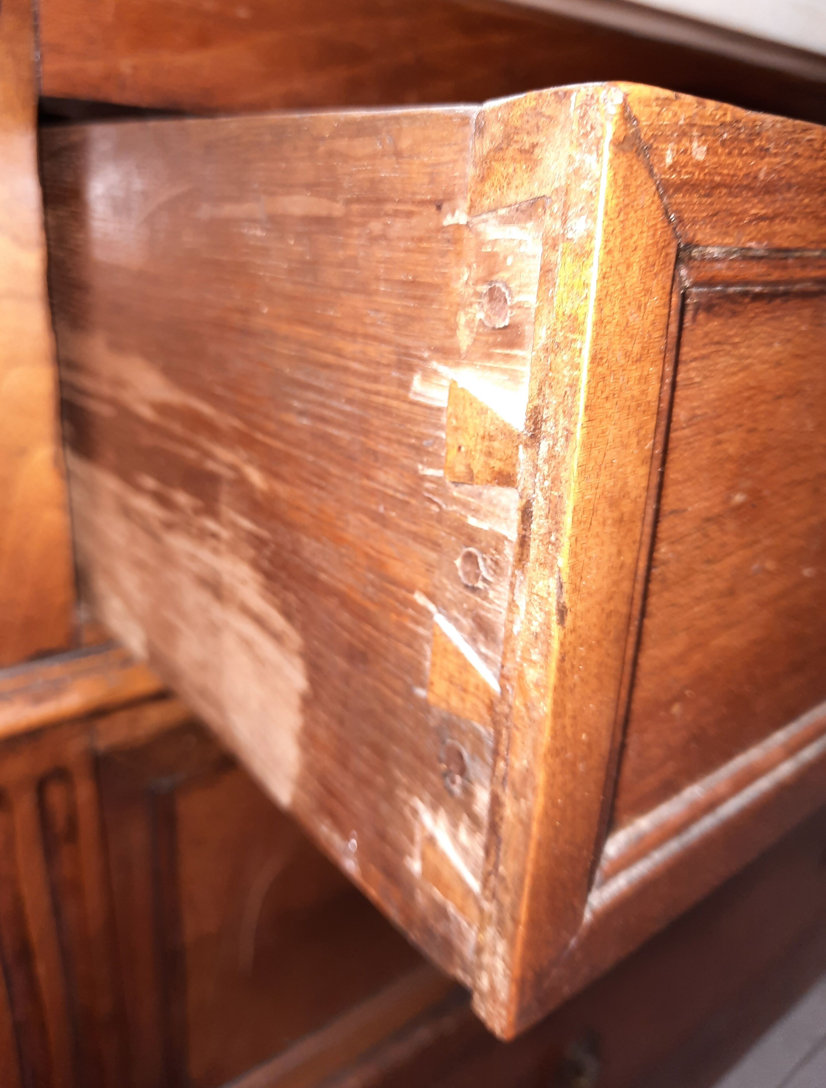 Dresser Louis XVI of the eighteenth century