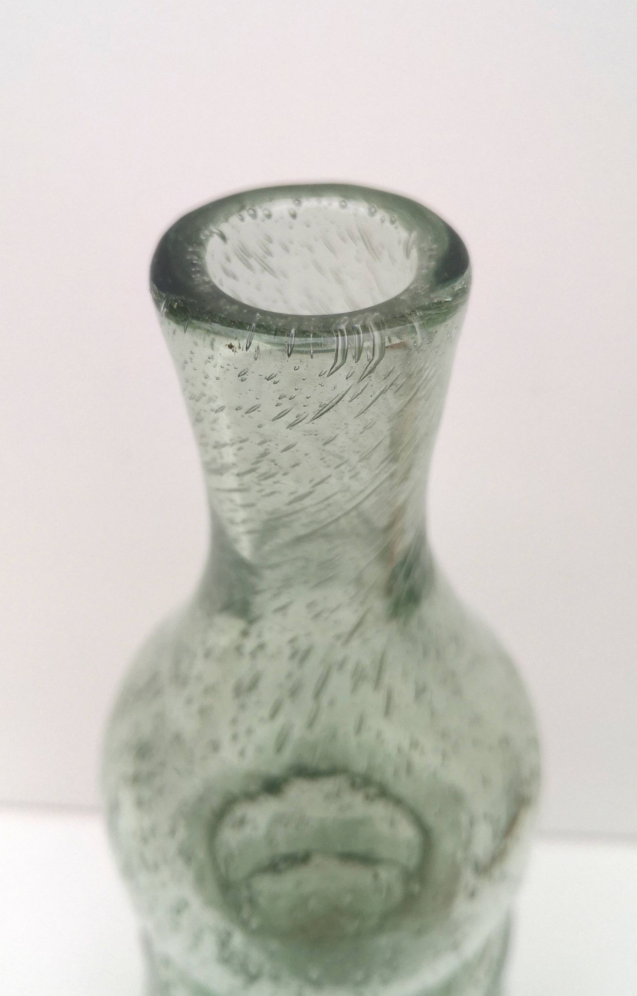 Vase, vintage soliflore in blown glass, bubbled