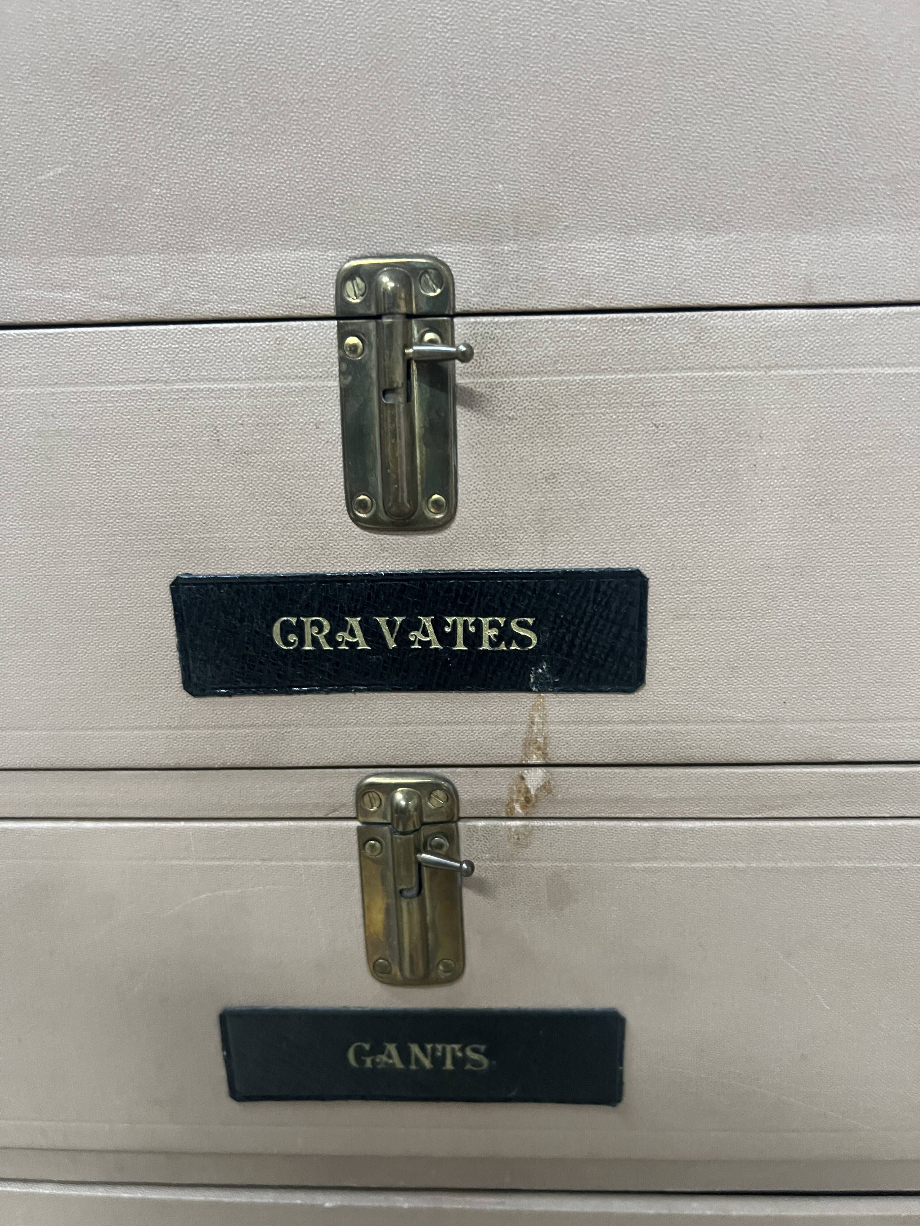 Ancienne malle de voyage a intérieur compartimenté XX siècle