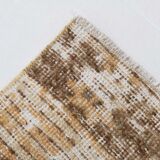 Hand-made wool distressed rug 92x52cm