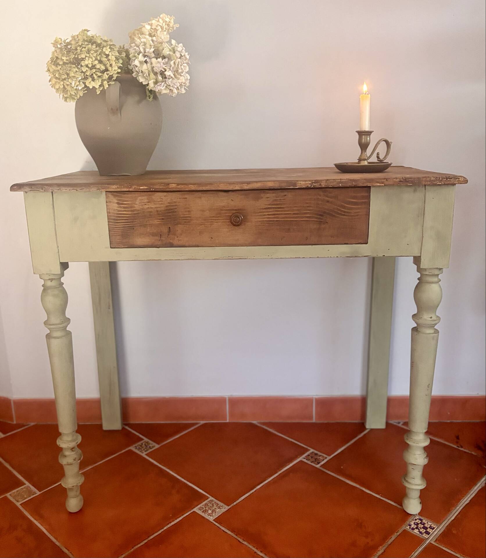 Old patinated wooden console – French country spirit, turned legs.