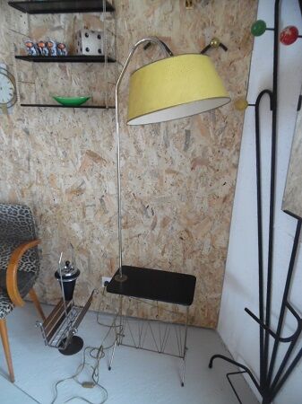 Vintage streetlight reader