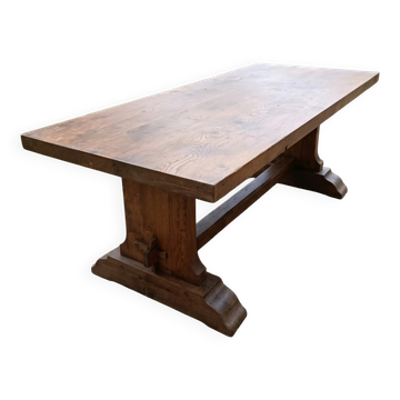 Farm table