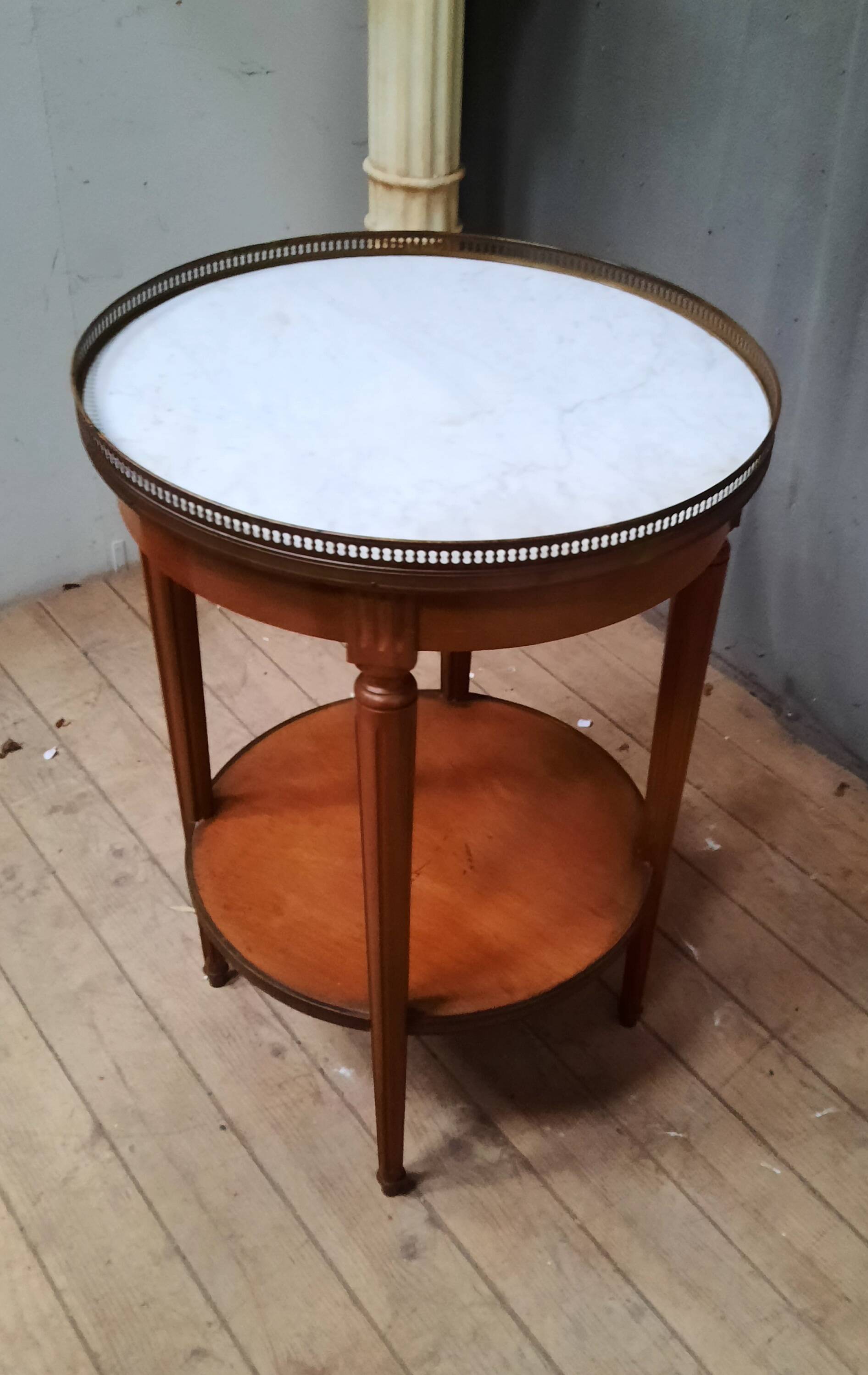 Louis XVI style living room pedestal table