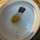 Medici vase in Italian porcelain and gilded with gold