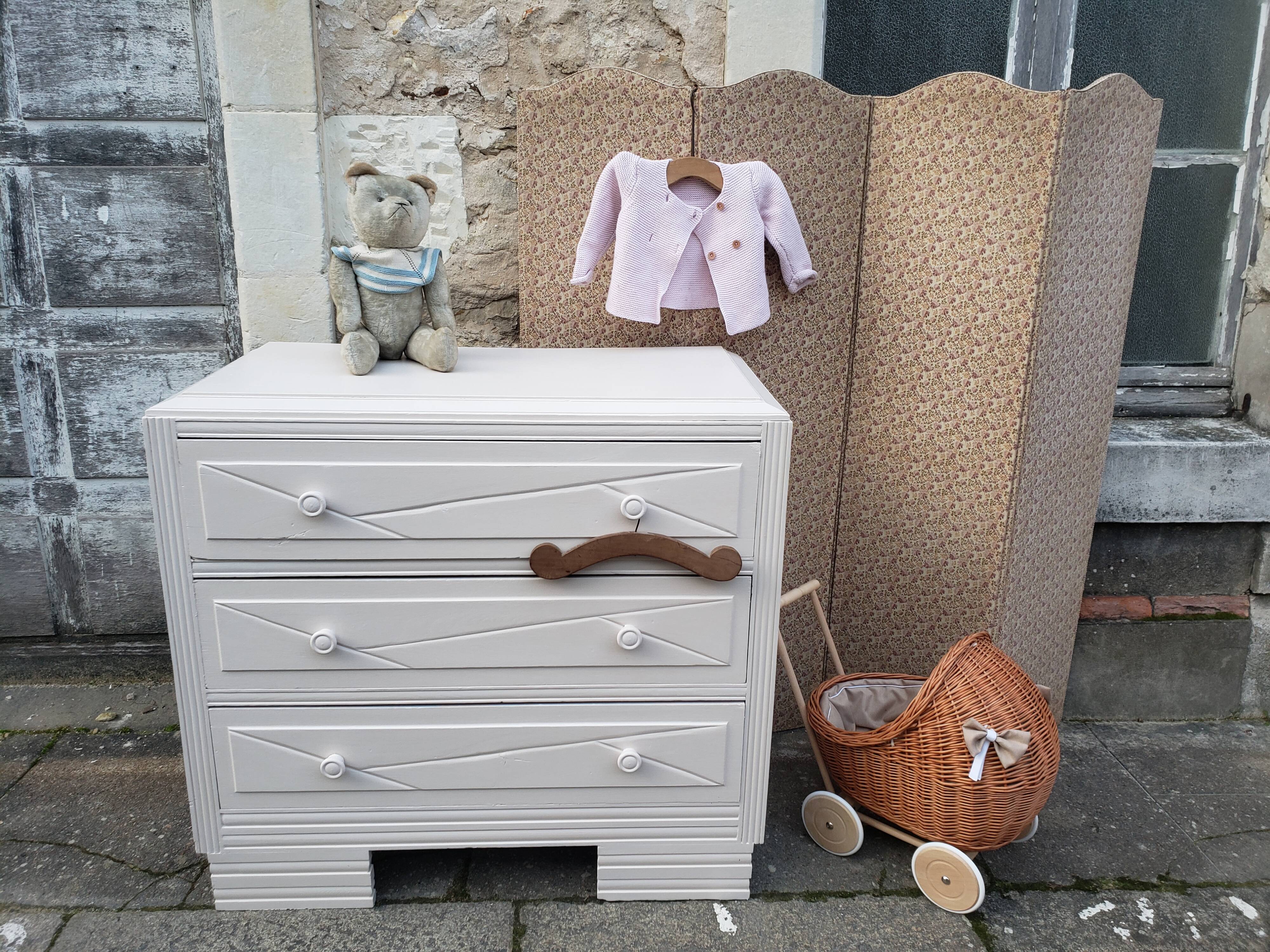 Dresser vintage powder white changing table