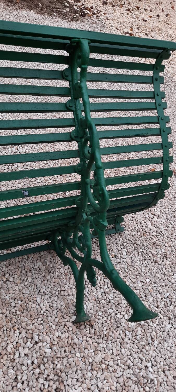 Garden bench with cast iron base