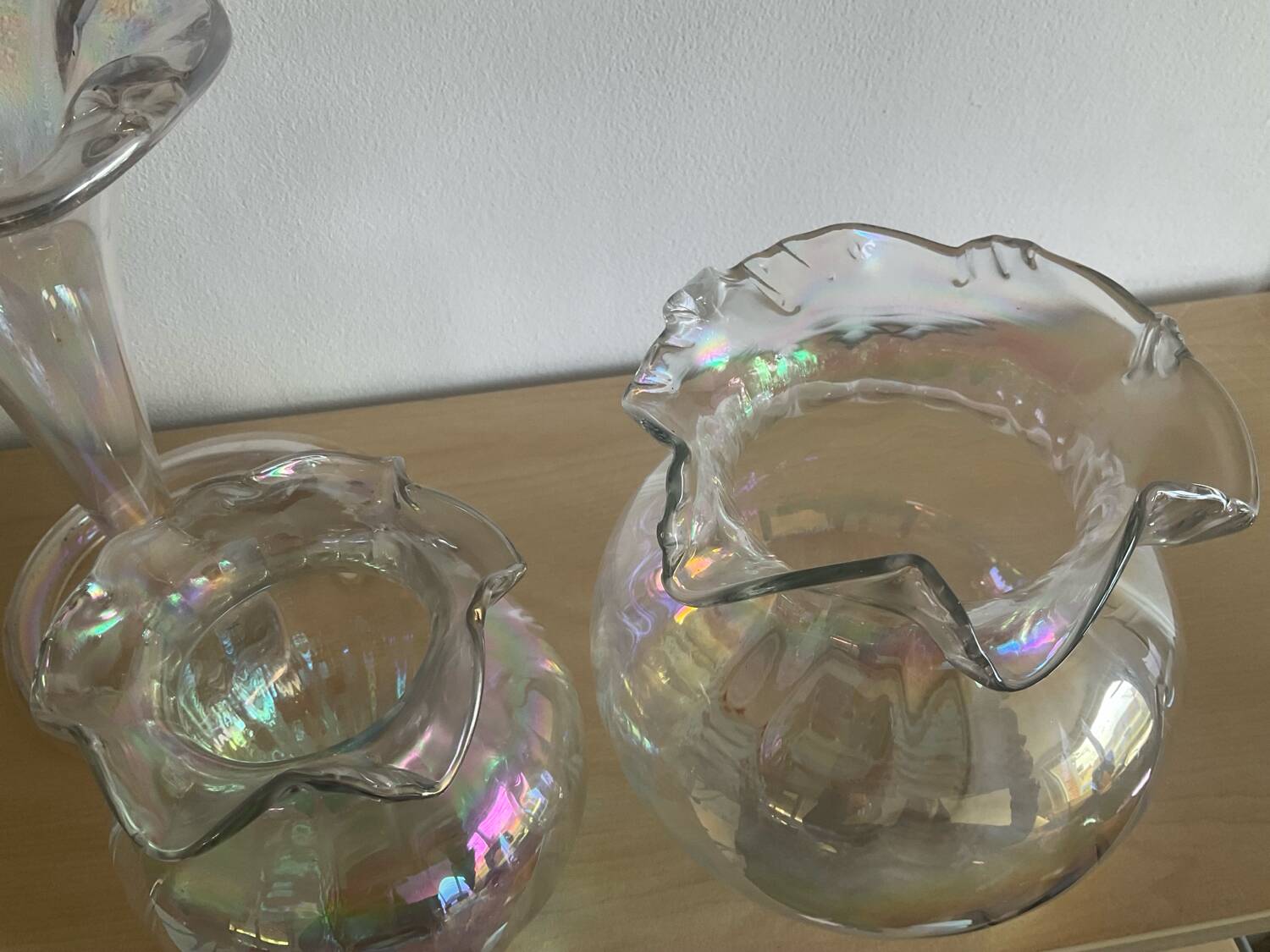 Series of 3 vintage vases in iridescent glass paste