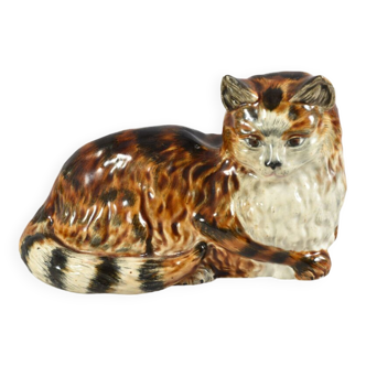 Ceramic cat 1888