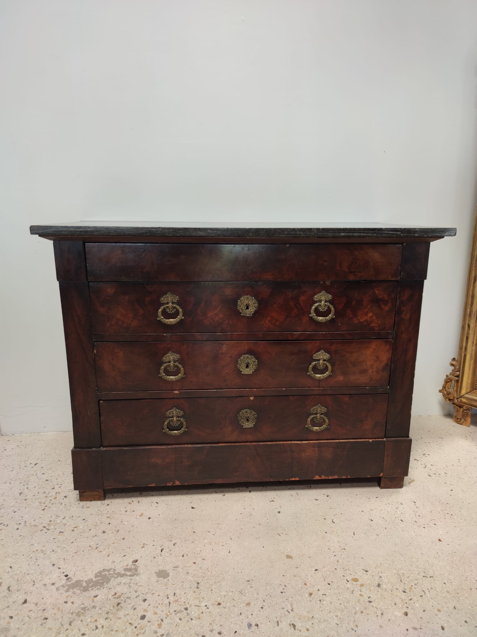 Chest of drawers in wood and gray marble with 4 drawers nineteenth century