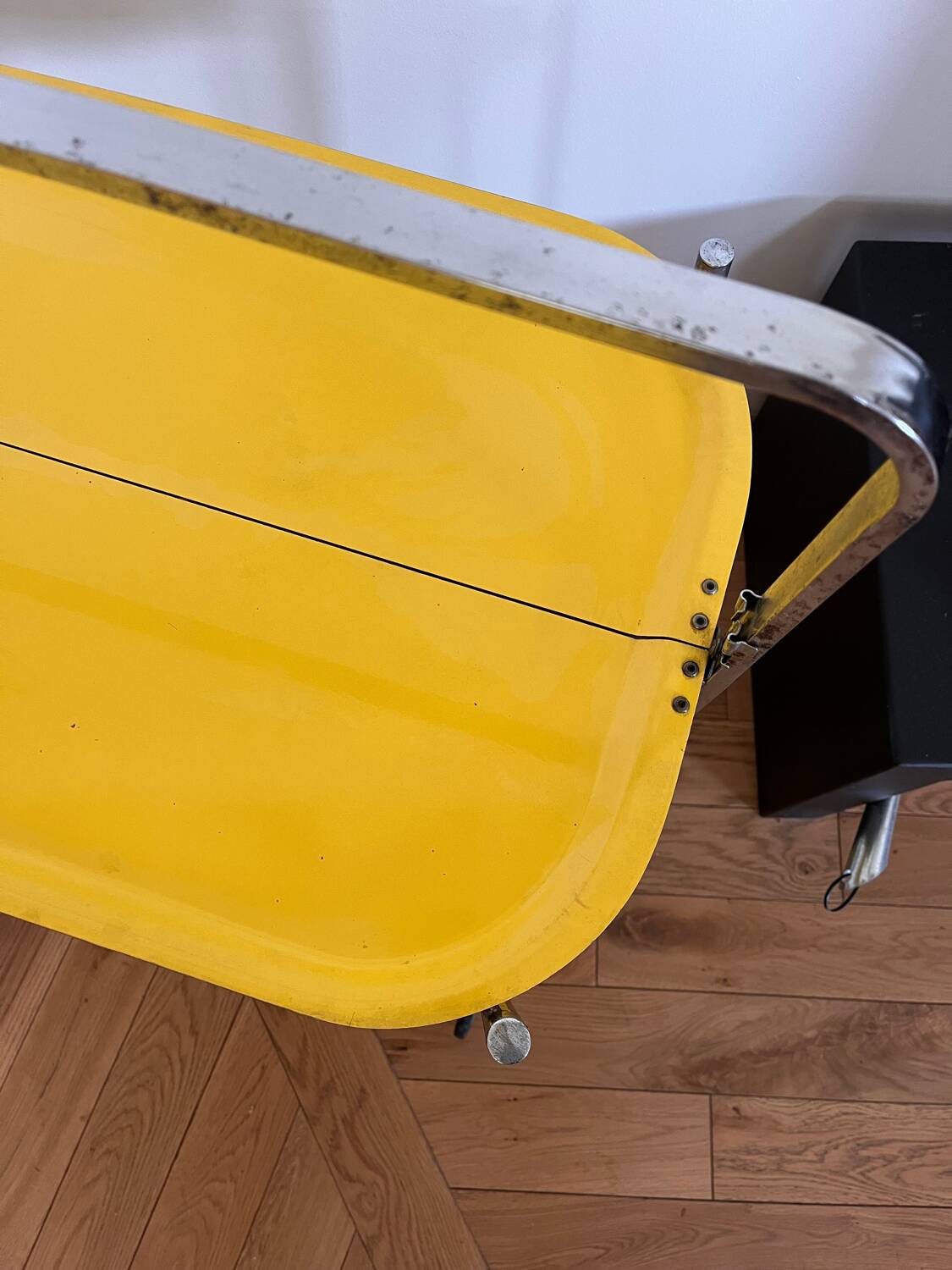 Vintage serving trolley