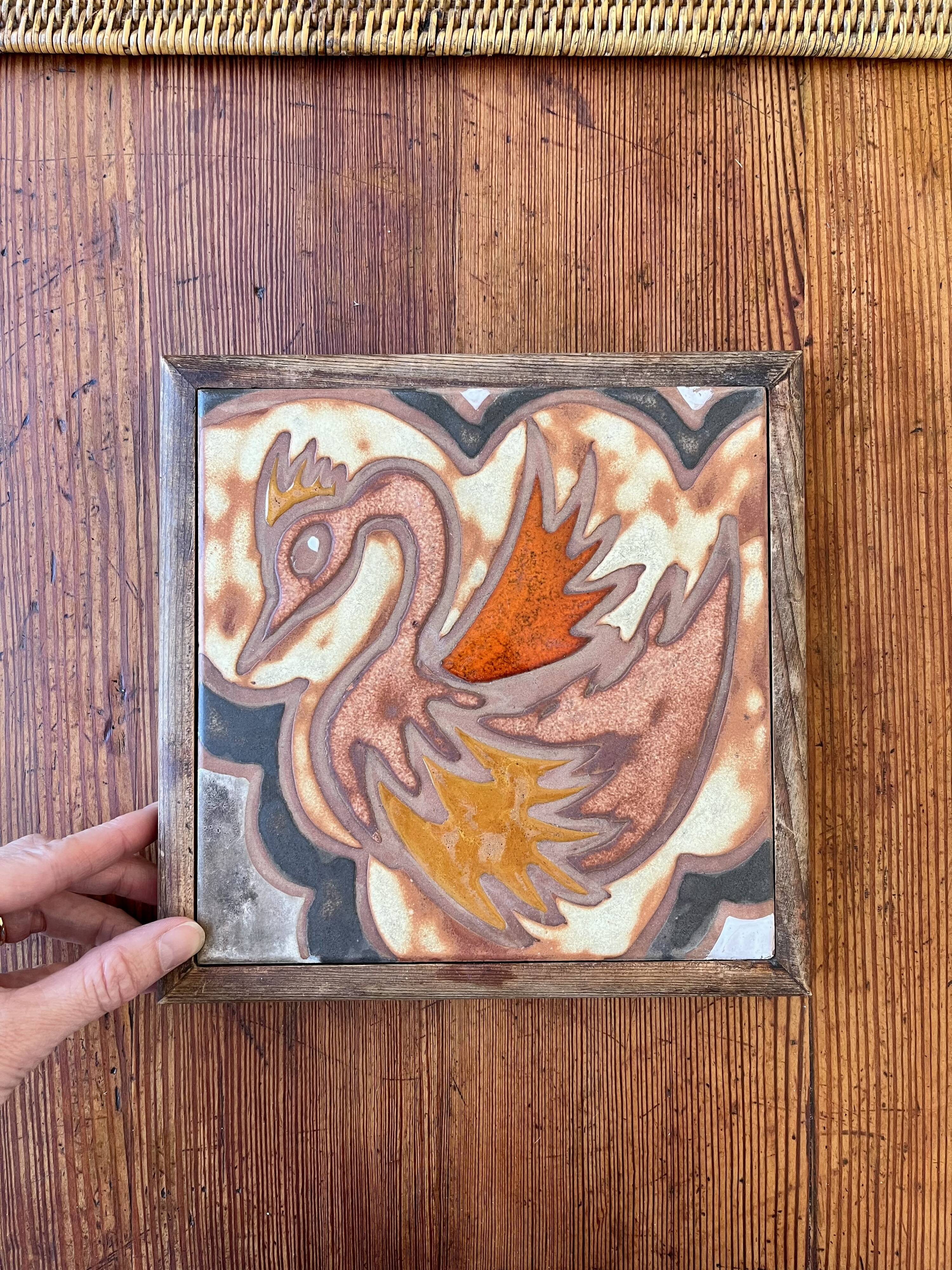 Glazed ceramic trivet