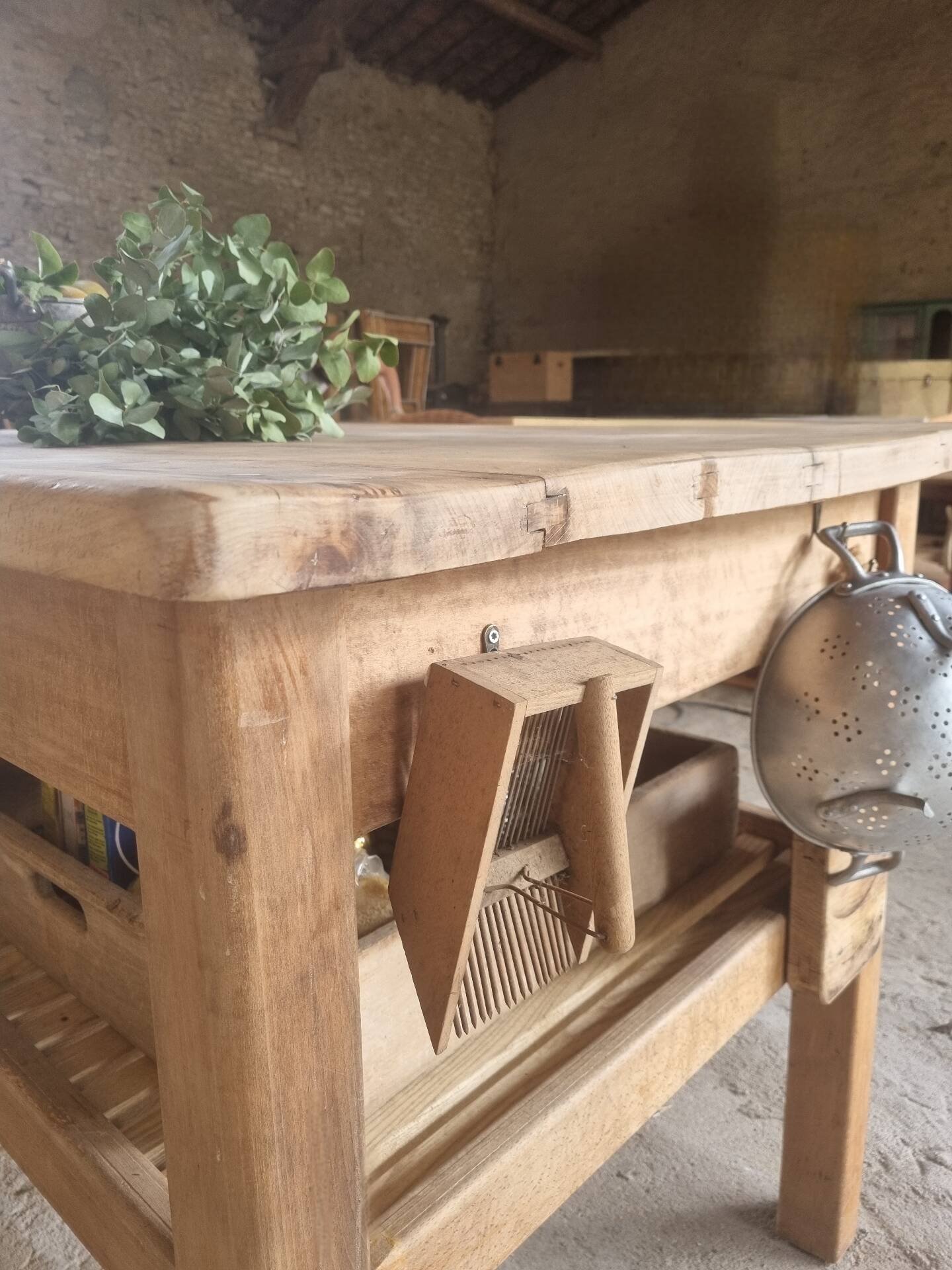 Central island countertop