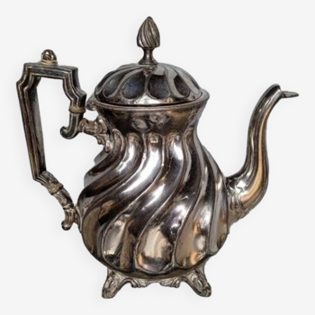 Cafetiere / theiere en metal argenté torsadé 1940