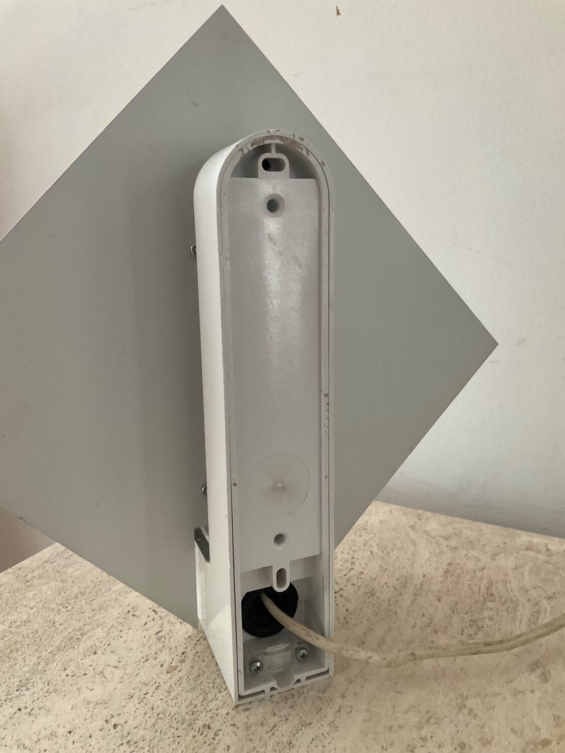 Scandinavian “Plaza” wall light for Lumiance 1980s