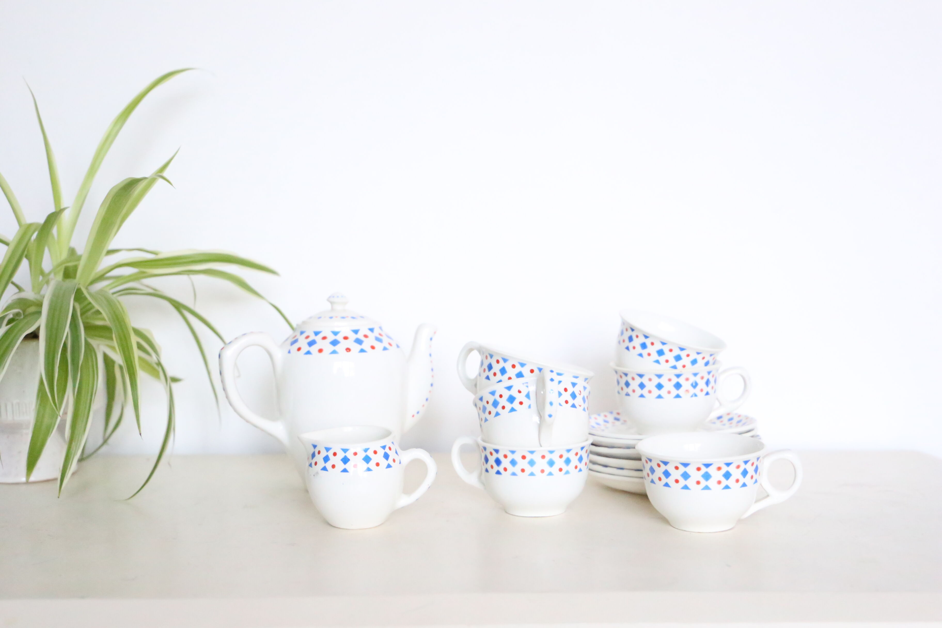 Coffee/tea service for children, 1940 , Imperial Manufacture Royale Boch, Belgium