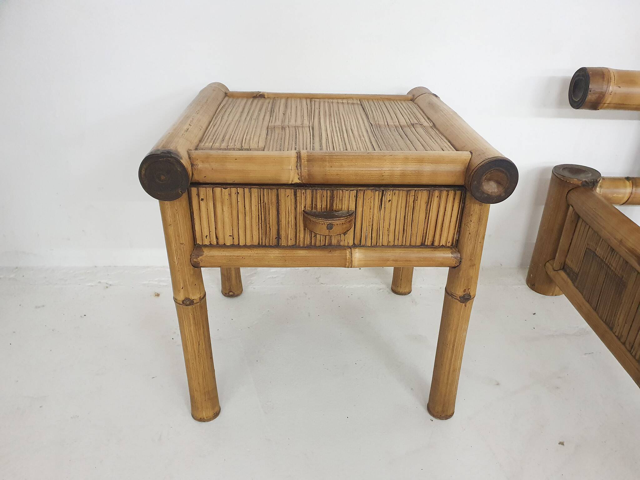 Bamboo two person bed 180 x 210 cm with night stands