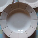 Set of eight pink plates in digoin sarreguemines