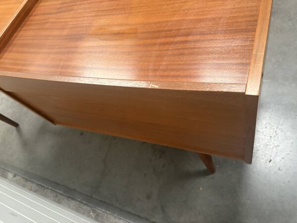 Bureau Scandinave midcentury à caisson et finition acajou