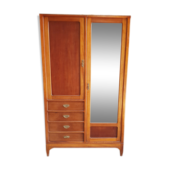 Armoire vintage