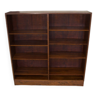 Rosewood bookcase By Poul Hundevad