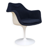 Tulip armchair by Eero Saarinen for Knoll