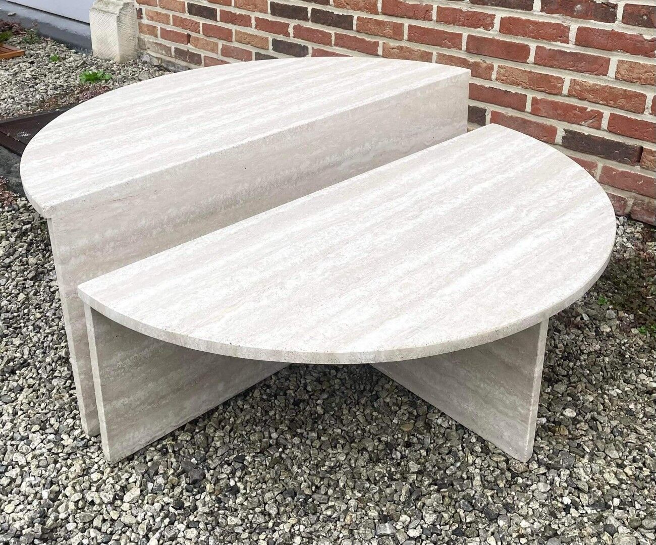 Travertine coffee table, round Up&up