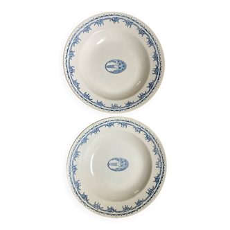 Pair of plates