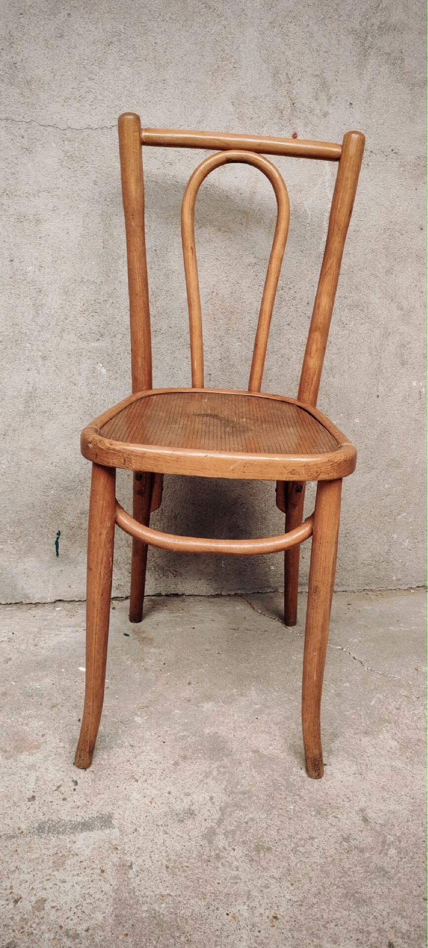 Chaise bistrot type Thonet ou Baumann
