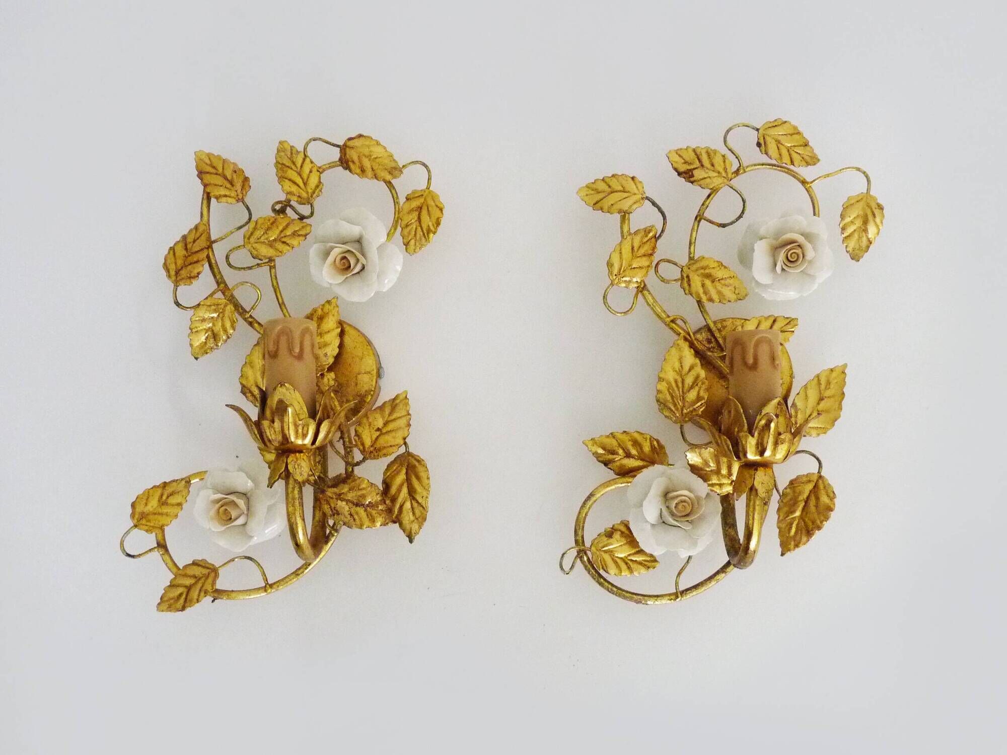 Paire d'appliques murales italienne feuillage doré à la feuille d'or, années 70-80
