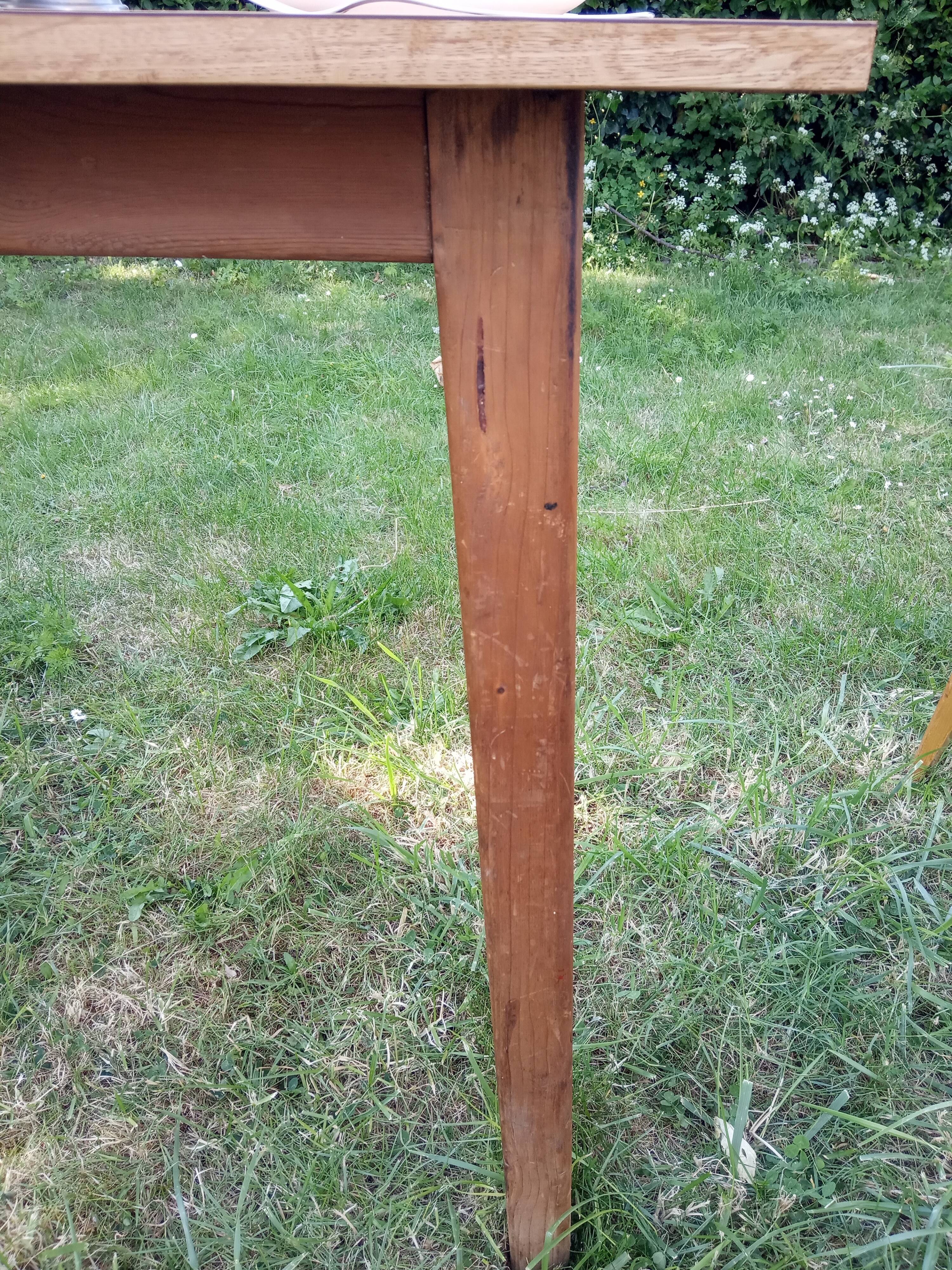 Table formica feet solid oak