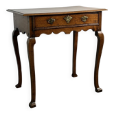 Table d'appoint Queen Anne Low-Boy en chêne maillé, Angleterre XVIIIe siècle