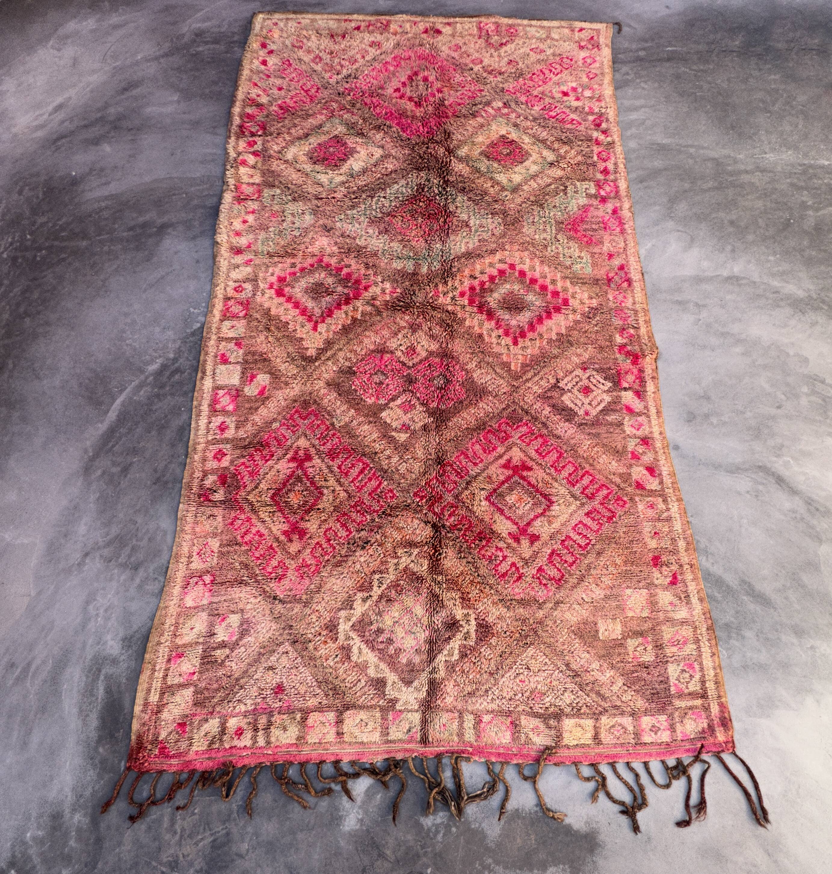 Tapis Marocain Boujad rose - 380 x 186 cm