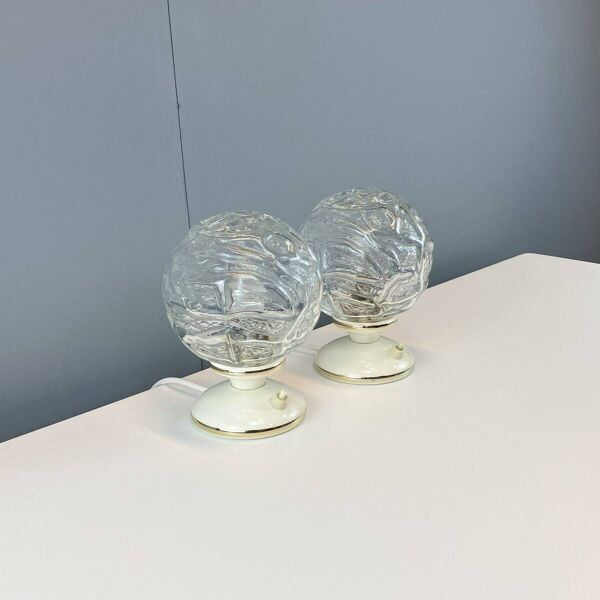 Lampes de chevet et suspension avec abat-jour en verre, par Graebe, années 1960, ensemble de 3