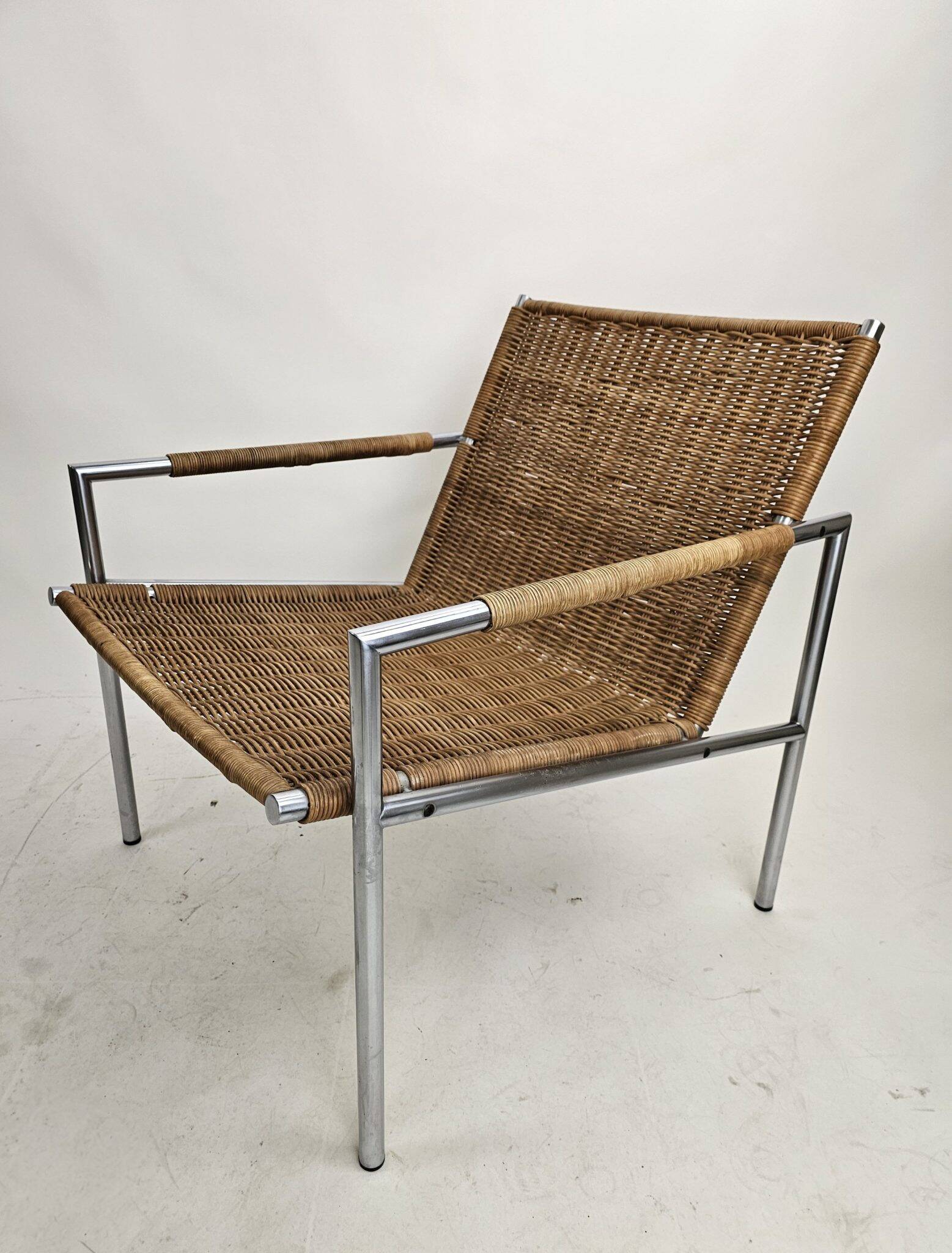 Spectrum SZ01 armchair by Martin Visser