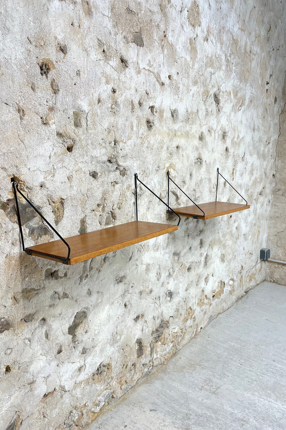 String shelves
