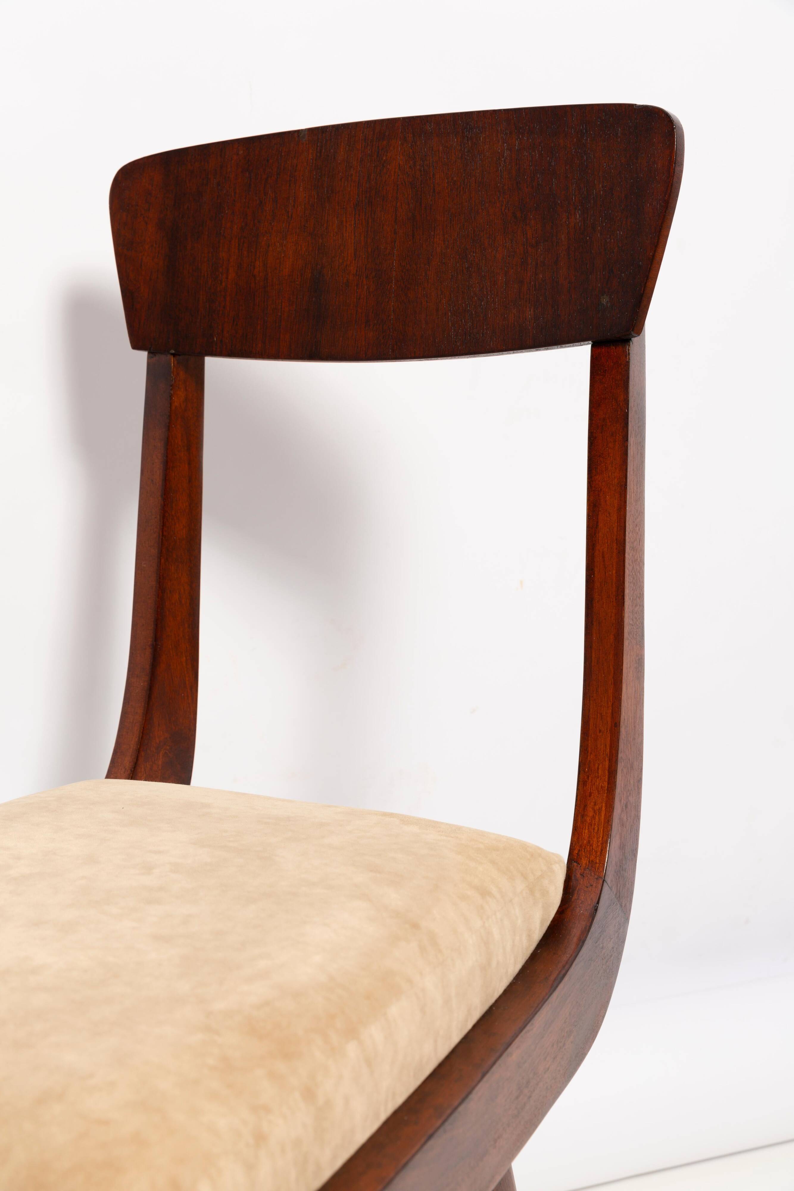 Mid-Century Gazelle beige chair in wood, Europe, 1960s