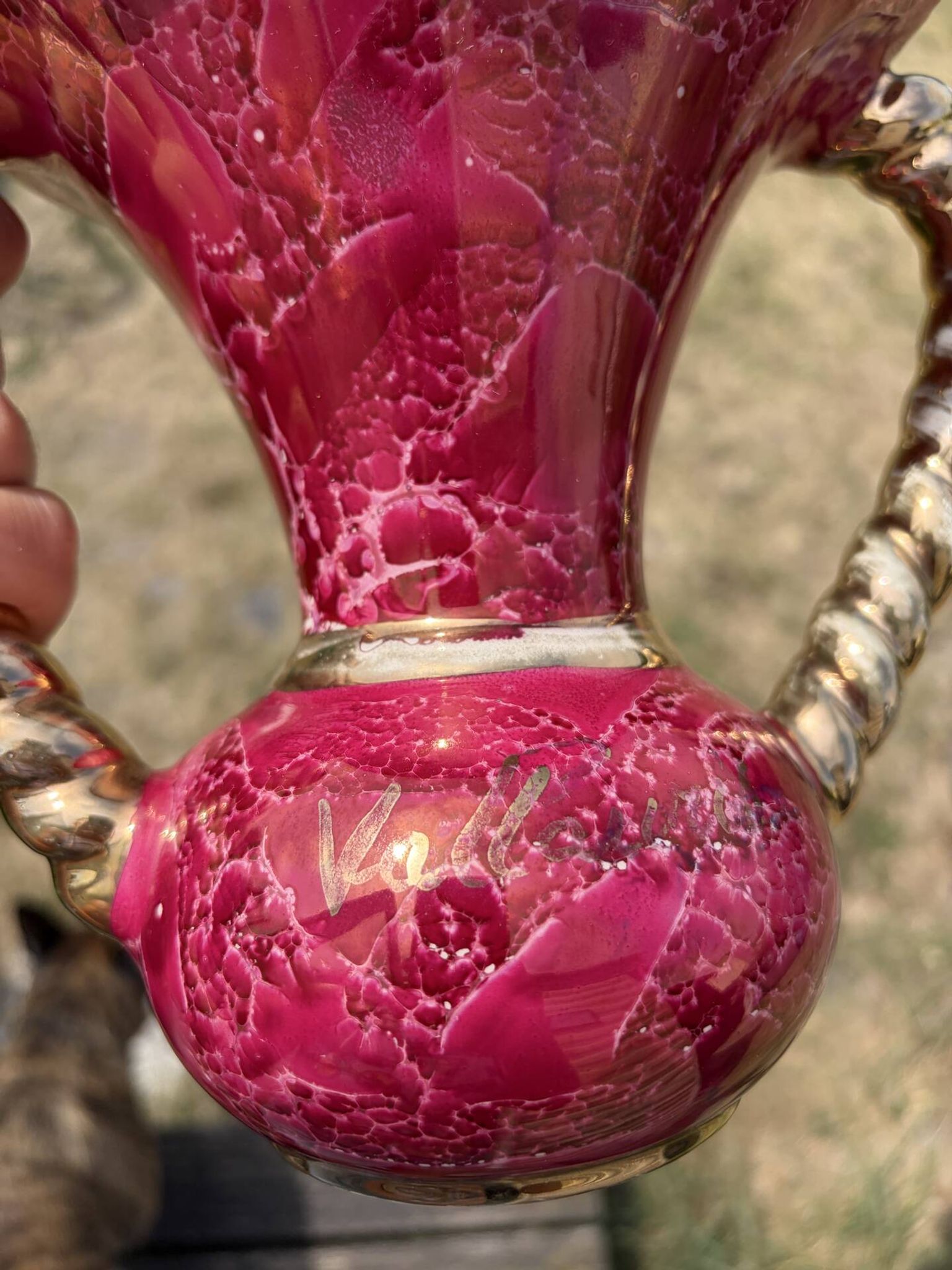 Vase torsadé Vallauris rose doré vintage