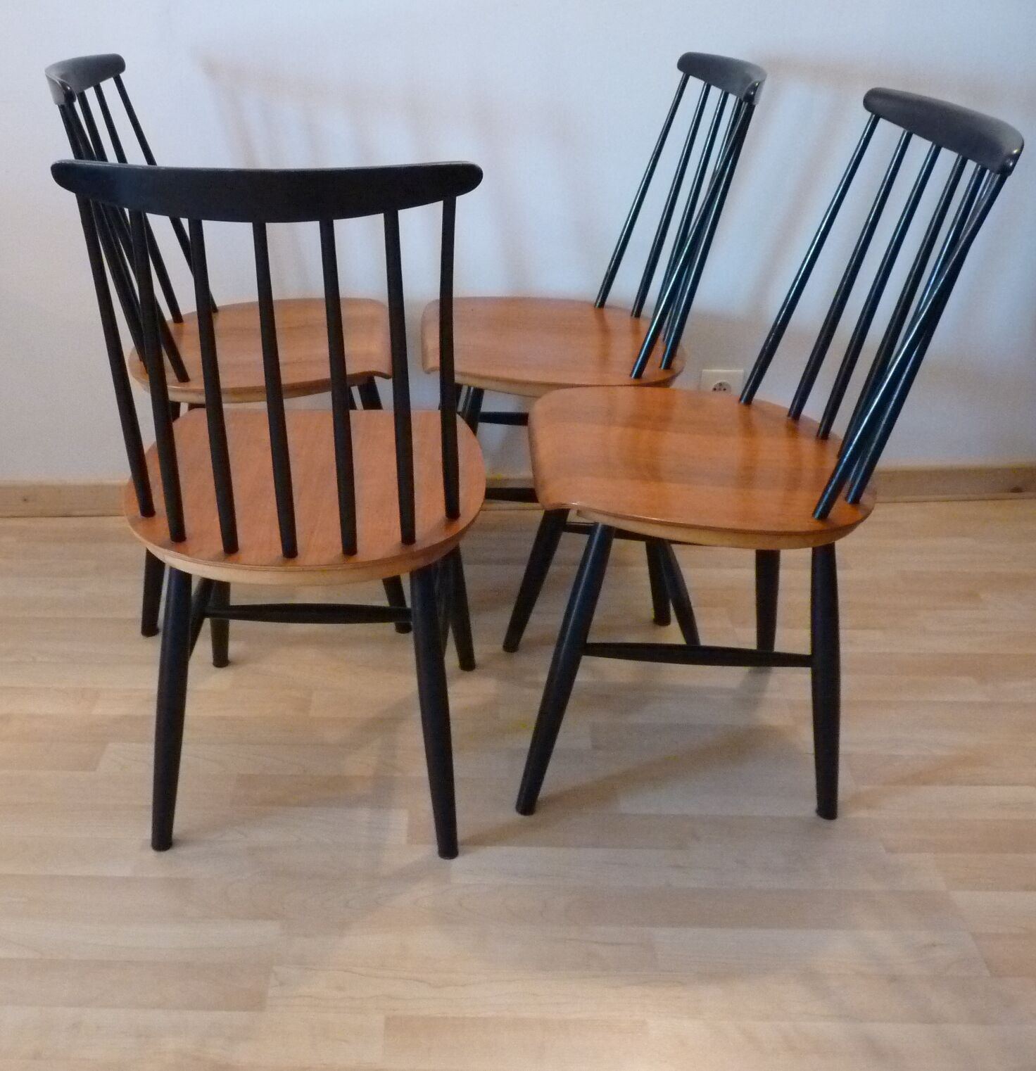 Lot of 4 chairs Fanett design Ilmari Tapiovaara