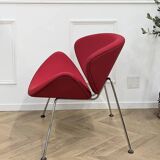 Orange slice red armchair