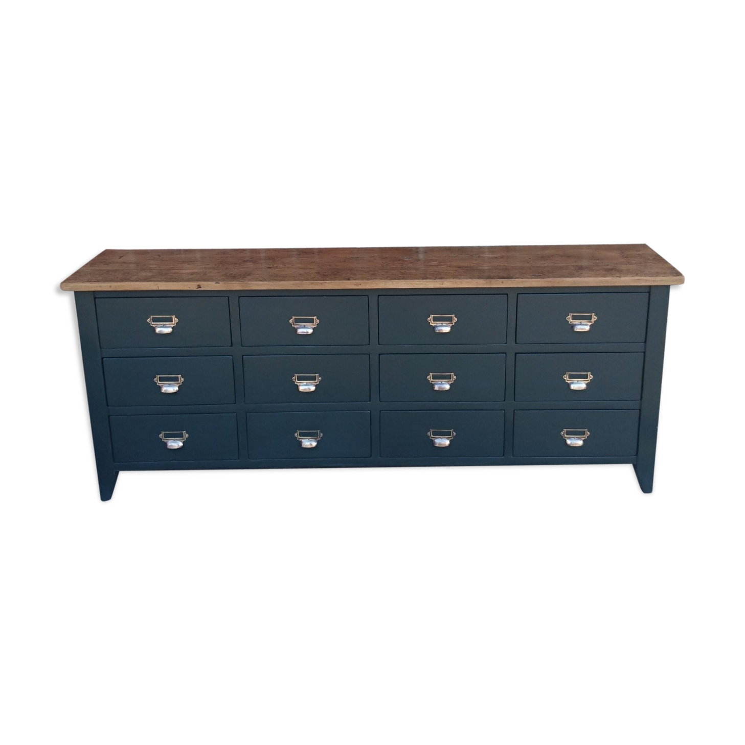 Buffet green wood
